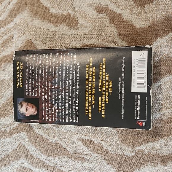 Stephen King End of Watch Novel - Picture 4 of 6